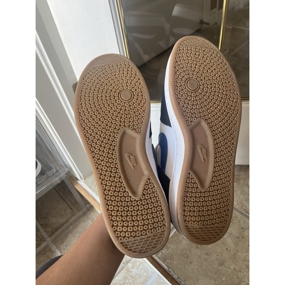 New- Nike SB Alleyoop Size US 10, EU44White Royal Blue Skate Shoes New In Box - Picture 7 of 8